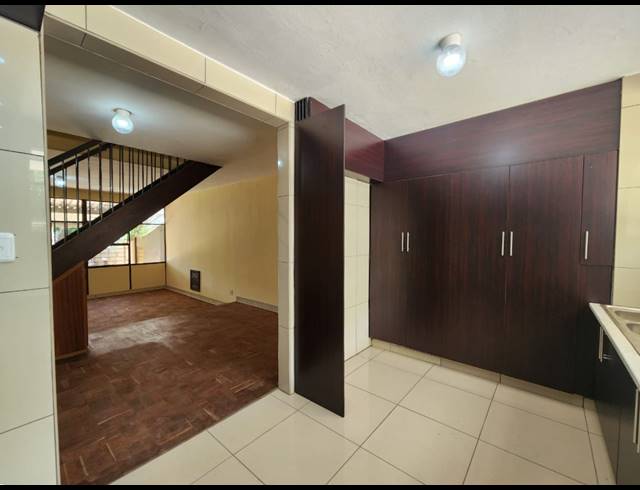 2 BEDROOM TOWNHOUSE FOR SALE IN THREE RIVERS PROPER